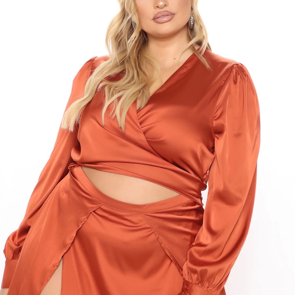 Satin Silk feeling Sexy Dress Size Large Bronze color - Picture 9 of 9